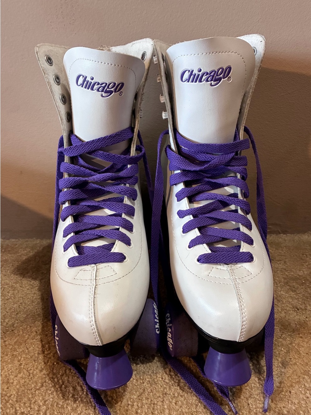 Chicago Women's White Roller Skates with Purple Laces